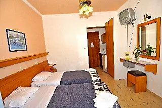 Cosmopol Hotel 3*